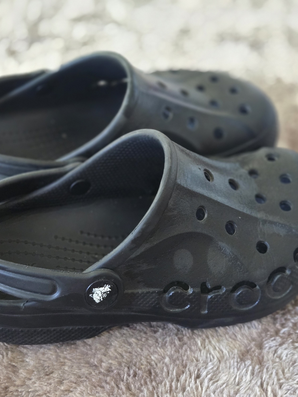 CROCS Kids Black Classic Water Clogs